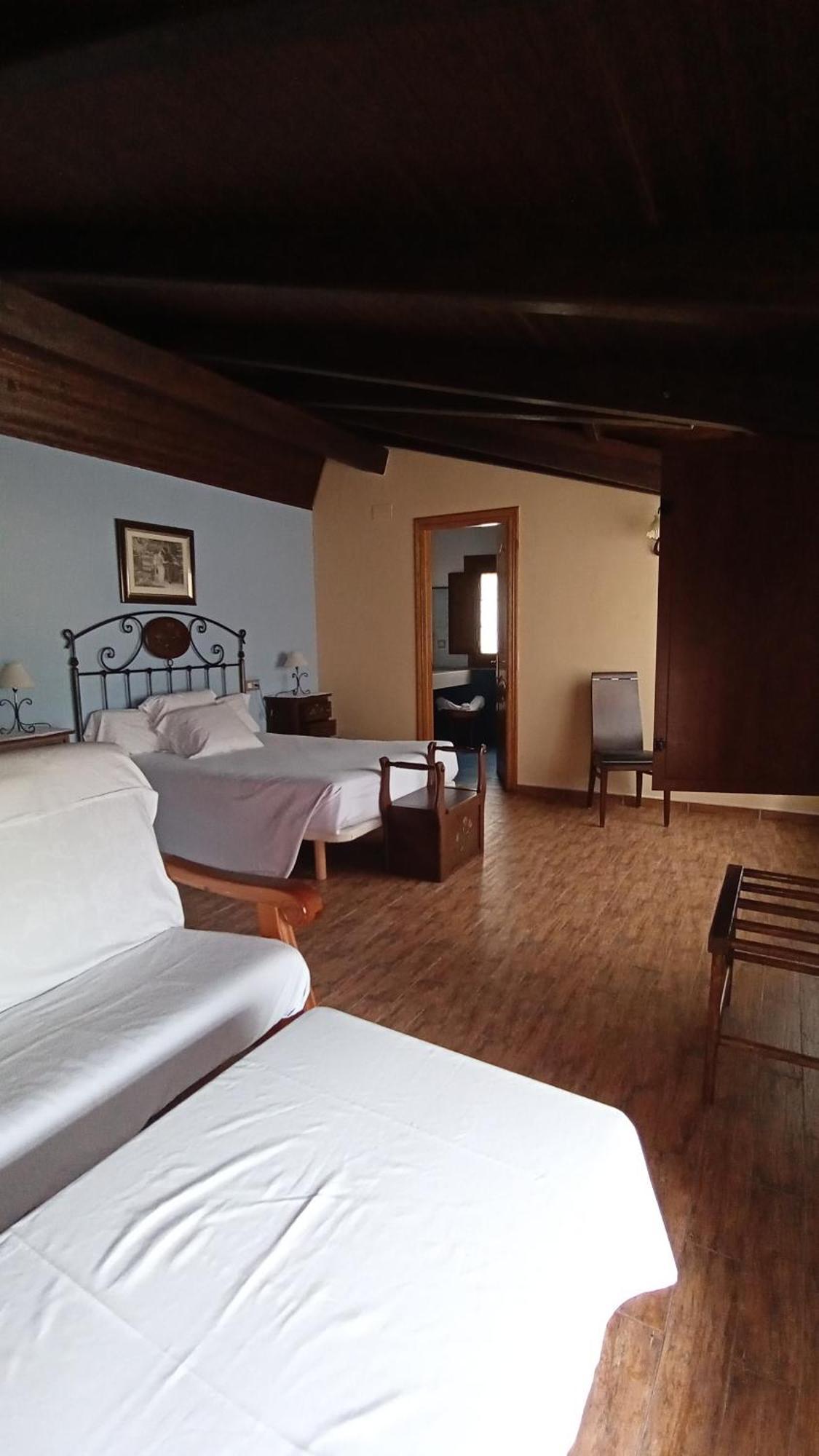Hotel Vitorio กูดีเยโร ห้อง รูปภาพ